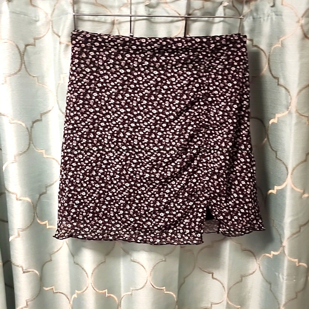 Hollister Ultra High Rise  Floral Print Mini Skirt